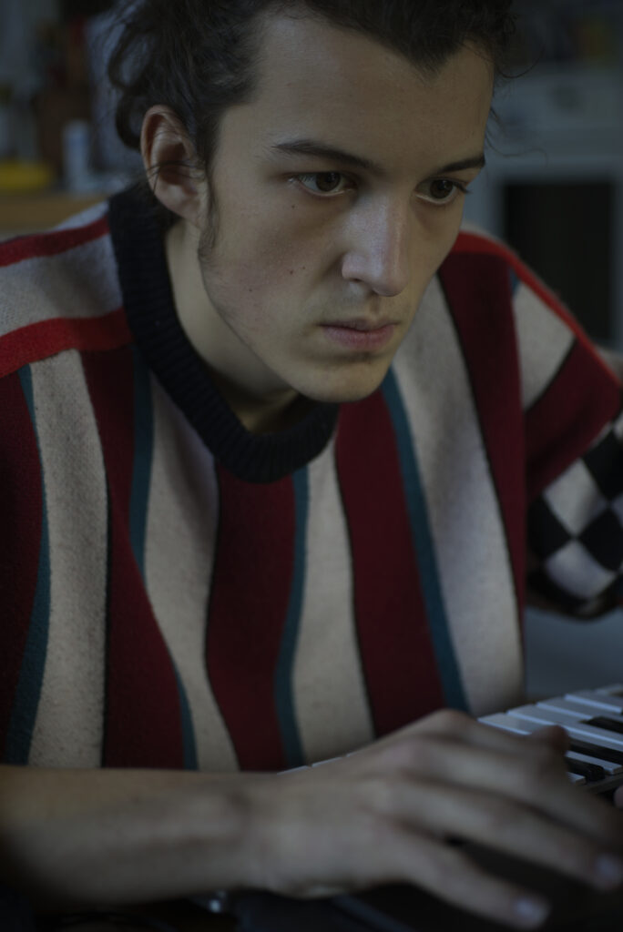 Media-Photo-1 Swiss Trumpeter Carlo Bechtel is composing a piece using a MIDI-Keyboard.